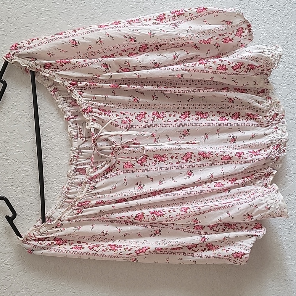 Arizona Jean Company Pink Floral Blouse
